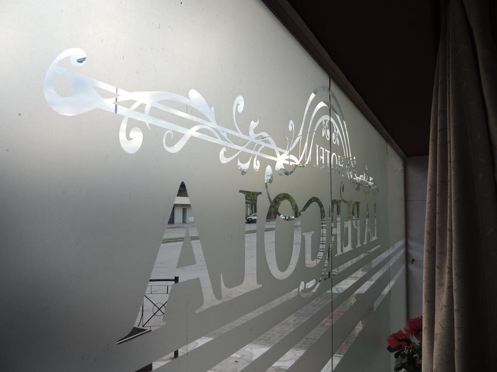 La Pergola Hotel Tucuman San Miguel de Tucumán Buitenkant foto