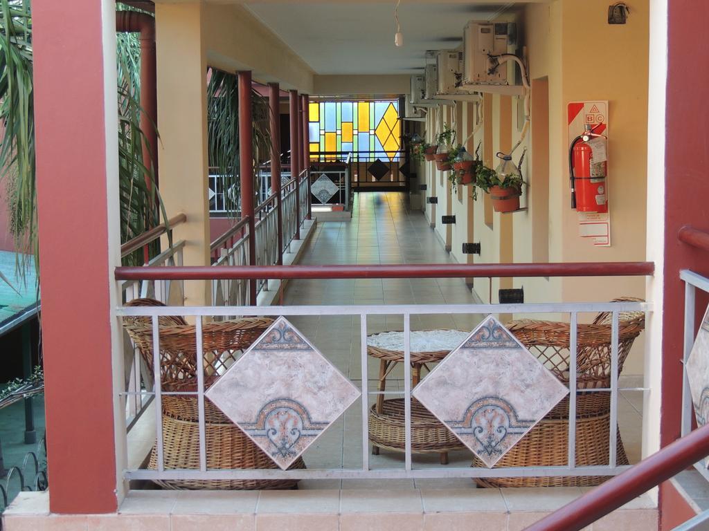 La Pergola Hotel Tucuman San Miguel de Tucumán Buitenkant foto